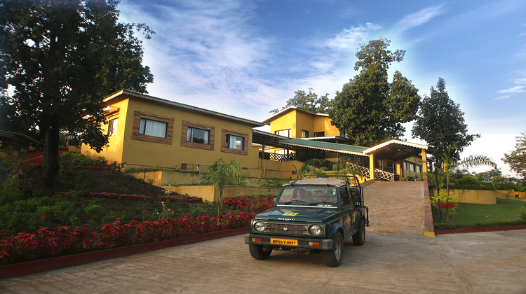 MPT Jungle resort sarhi, kanha parking