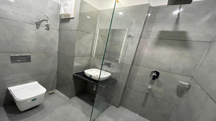 the ashoka hotels & resorts, panna washroom