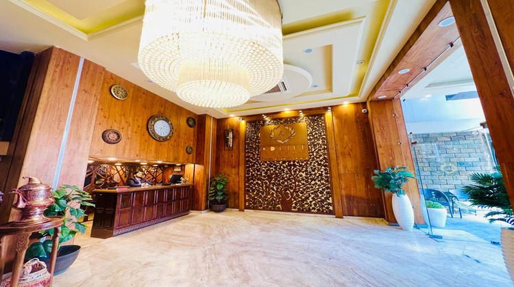 hotel adlife luxury, srinagar reception