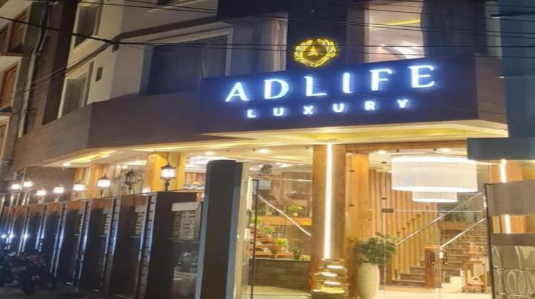 hotel adlife luxury, srinagar