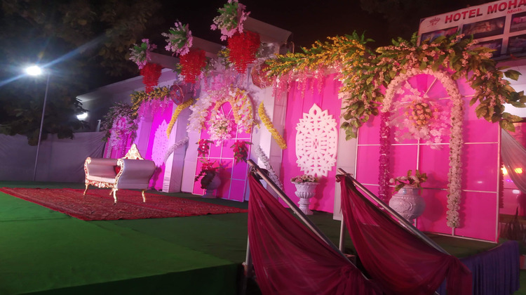 hotel mohan raj villas banquet stage