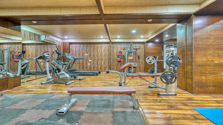 hotel palm spring gym
