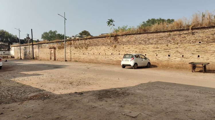hotel shivali inn parking