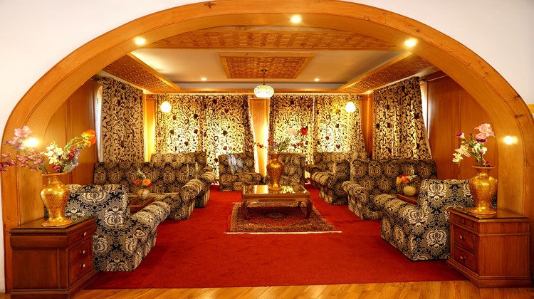 kashmir mahal resorts common area