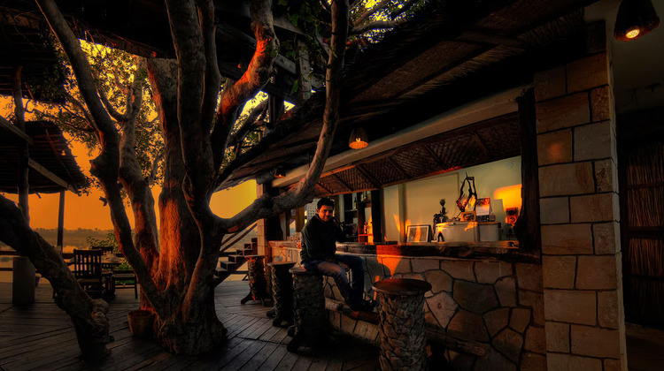 ken river lodge reception