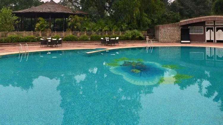 Swimming-Pool.